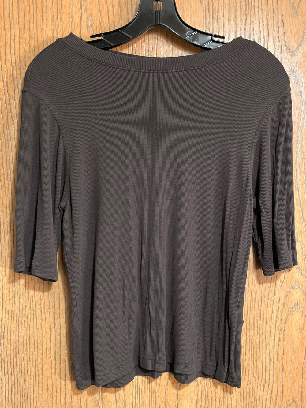 Frame Ribbed Tee in Dark Brown with Elbow Sleeves